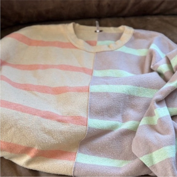 Free People | Uptown Pullover | Size Large - Picture 6 of 9